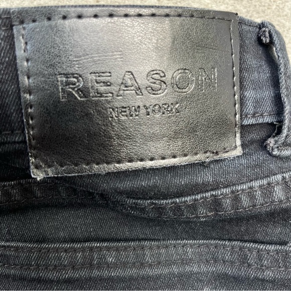 Reason Brand Men 36x12 Denim Jean Shorts Bermudas Black Graphic Teddy Bear Patch - Picture 6 of 12